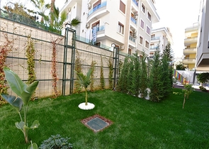 قريبة من شاطئ كليوباترا - دوبلكس 2 غرفة وصالة -ضمن مجمع  حديث - في الانيا 