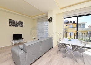 قريبة من شاطئ كليوباترا - دوبلكس 2 غرفة وصالة -ضمن مجمع  حديث - في الانيا 