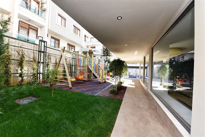 دوبلكس ضمن مجمع حديث 2020 - قريبة من شاطئ كليوباترا - الانيا سنتر  