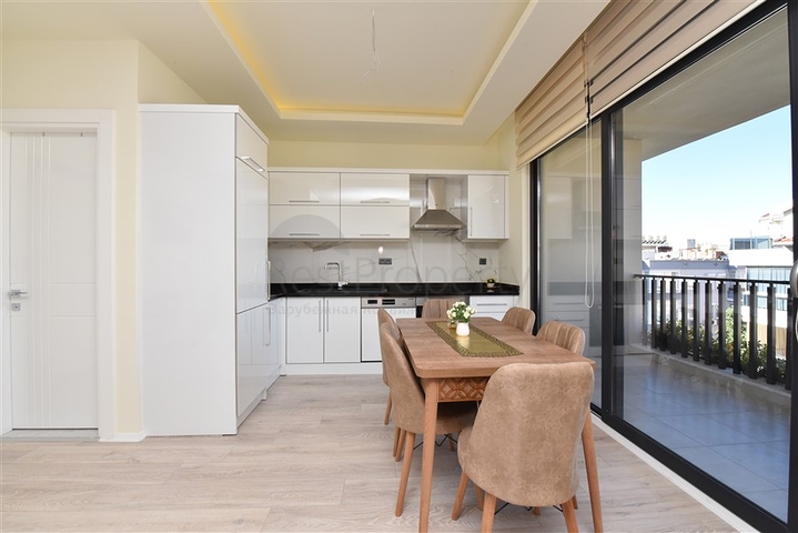 دوبلكس ضمن مجمع حديث 2020 - قريبة من شاطئ كليوباترا - الانيا سنتر  