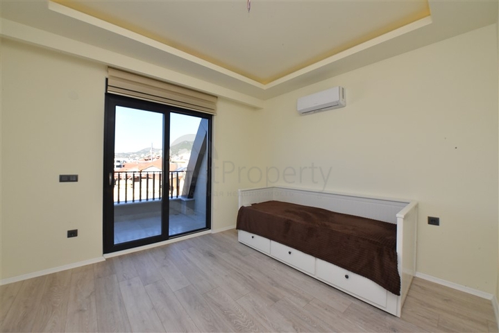 دوبلكس ضمن مجمع حديث 2020 - قريبة من شاطئ كليوباترا - الانيا سنتر  