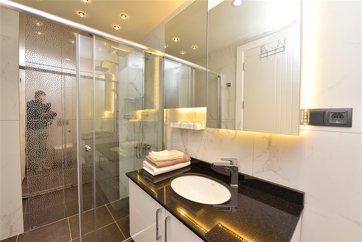 دوبلكس ضمن مجمع حديث 2020 - قريبة من شاطئ كليوباترا - الانيا سنتر  