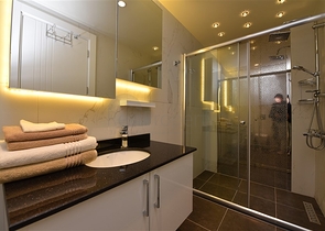 دوبلكس ضمن مجمع حديث 2020 - قريبة من شاطئ كليوباترا - الانيا سنتر  