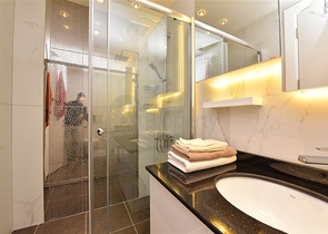 دوبلكس ضمن مجمع حديث 2020 - قريبة من شاطئ كليوباترا - الانيا سنتر  