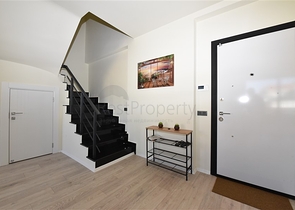 دوبلكس ضمن مجمع حديث 2020 - قريبة من شاطئ كليوباترا - الانيا سنتر  