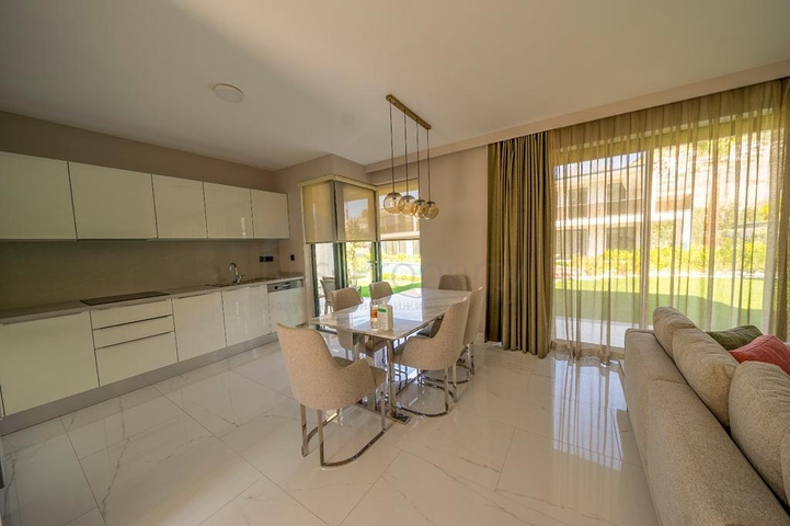 فلل 4 غرف وصالة -مستقلة - في بودروم 