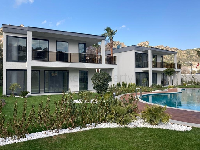 فلل 4 غرف وصالة -مستقلة - في بودروم 