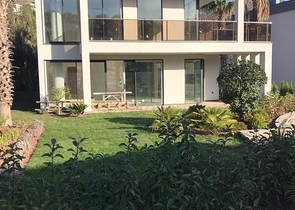 فلل 4 غرف وصالة -مستقلة - في بودروم 