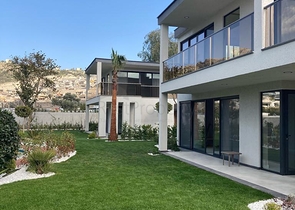 فلل 4 غرف وصالة -مستقلة - في بودروم 