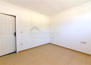 فيلا على البحر - في مدينة الانيا / منطقة غازي باشا - تصميم 3 غرف وصالة - مسبح خاص 