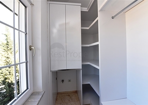 فيلا على البحر - في مدينة الانيا / منطقة غازي باشا - تصميم 3 غرف وصالة - مسبح خاص 