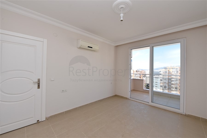 دوبلكس عائلية واسعة - اطلالة بحر - تصميم 3 غرف و2 صالة - في مهموتلار /  الانيا 