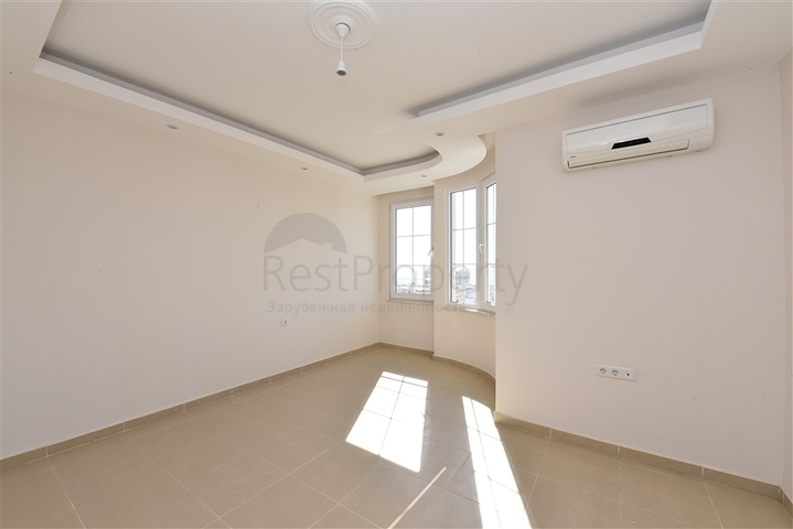 دوبلكس عائلية واسعة - اطلالة بحر - تصميم 3 غرف و2 صالة - في مهموتلار /  الانيا 