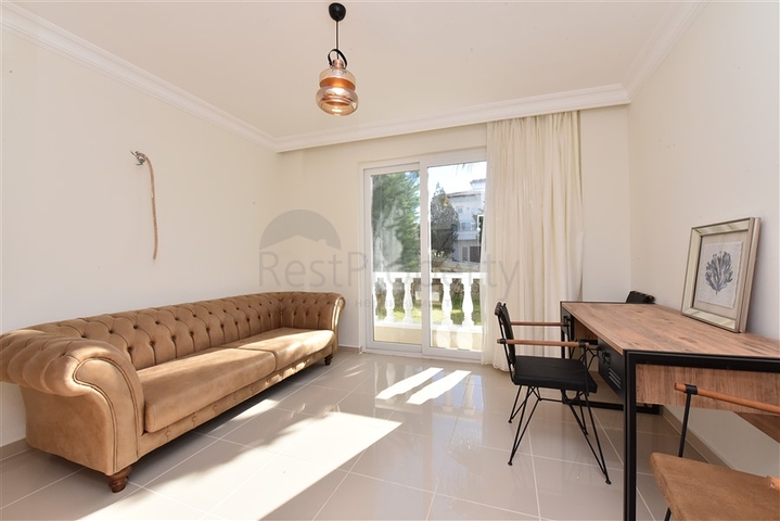 فيلا مستقلة - اربع غرف وصالة - ضمن مجمع - في كارجي جاك / الانيا 