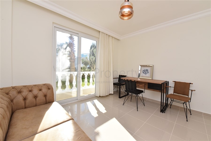 فيلا مستقلة - اربع غرف وصالة - ضمن مجمع - في كارجي جاك / الانيا 