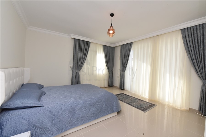 فيلا مستقلة - اربع غرف وصالة - ضمن مجمع - في كارجي جاك / الانيا 