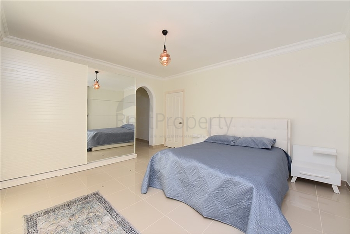 فيلا مستقلة - اربع غرف وصالة - ضمن مجمع - في كارجي جاك / الانيا 