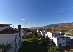 فيلا مستقلة - اربع غرف وصالة - ضمن مجمع - في كارجي جاك / الانيا 