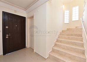 فيلا مستقلة - اربع غرف وصالة - ضمن مجمع - في كارجي جاك / الانيا 