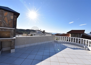 فيلا مستقلة - اربع غرف وصالة - ضمن مجمع - في كارجي جاك / الانيا 