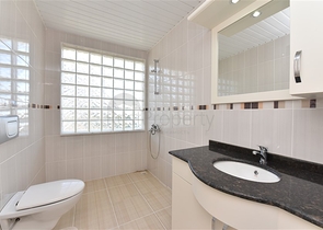 فيلا مستقلة - اربع غرف وصالة - ضمن مجمع - في كارجي جاك / الانيا 