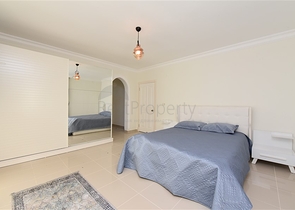 فيلا مستقلة - اربع غرف وصالة - ضمن مجمع - في كارجي جاك / الانيا 