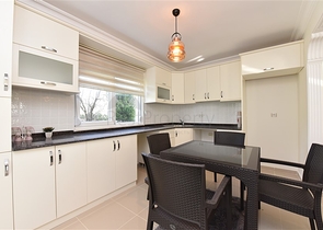 فيلا مستقلة - اربع غرف وصالة - ضمن مجمع - في كارجي جاك / الانيا 