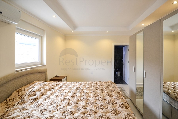 فيلا مستقلة - مسبح خاص وحديقة - تصميم 4 غرف وصالة -اطلالة بحر- في كارجي جاك /الانيا 