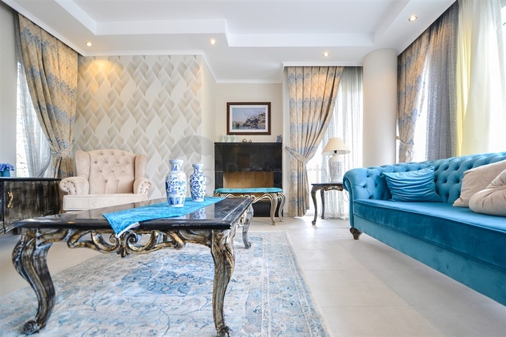 فيلا مستقلة - مسبح خاص وحديقة - تصميم 4 غرف وصالة -اطلالة بحر- في كارجي جاك /الانيا 