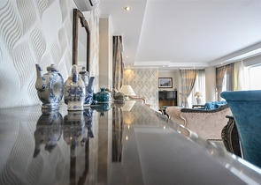 فيلا مستقلة - مسبح خاص وحديقة - تصميم 4 غرف وصالة -اطلالة بحر- في كارجي جاك /الانيا 