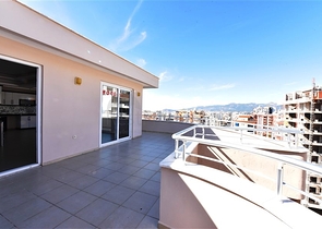 دوبلكس عائلية - 3 غرف وصالتين - اطلالة بحر - في مهموتلار / الانيا 