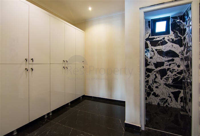 شقة دوبلكس ارضية - مع مدخل للحديقة -ضمن مجمع حديث فاخر - في كارجي جاك / الانيا 