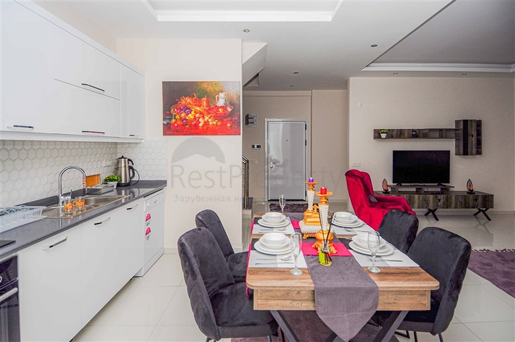 شقة دوبلكس ارضية - مع مدخل للحديقة -ضمن مجمع حديث فاخر - في كارجي جاك / الانيا 