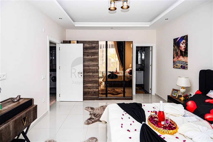 شقة دوبلكس ارضية - مع مدخل للحديقة -ضمن مجمع حديث فاخر - في كارجي جاك / الانيا 