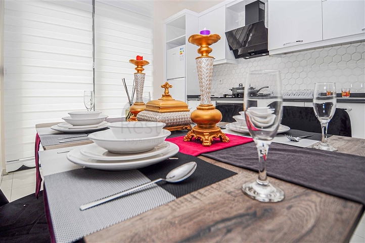 شقة دوبلكس ارضية - مع مدخل للحديقة -ضمن مجمع حديث فاخر - في كارجي جاك / الانيا 