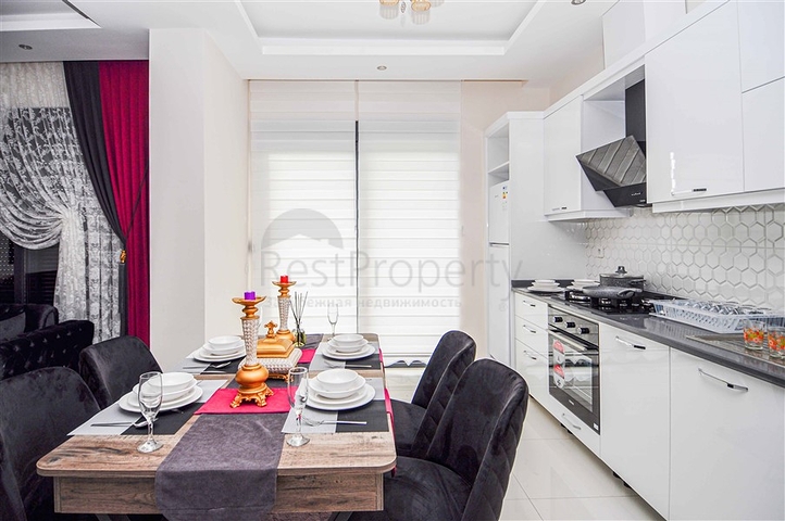 شقة دوبلكس ارضية - مع مدخل للحديقة -ضمن مجمع حديث فاخر - في كارجي جاك / الانيا 