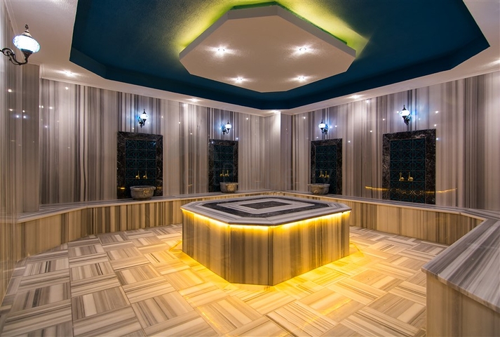 شقة دوبلكس ارضية - مع مدخل للحديقة -ضمن مجمع حديث فاخر - في كارجي جاك / الانيا 