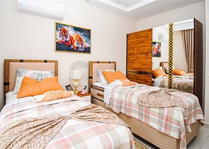 شقة دوبلكس ارضية - مع مدخل للحديقة -ضمن مجمع حديث فاخر - في كارجي جاك / الانيا 