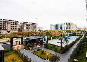 شقة دوبلكس ارضية - مع مدخل للحديقة -ضمن مجمع حديث فاخر - في كارجي جاك / الانيا 