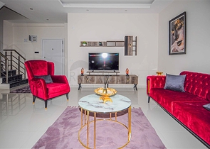 شقة دوبلكس ارضية - مع مدخل للحديقة -ضمن مجمع حديث فاخر - في كارجي جاك / الانيا 