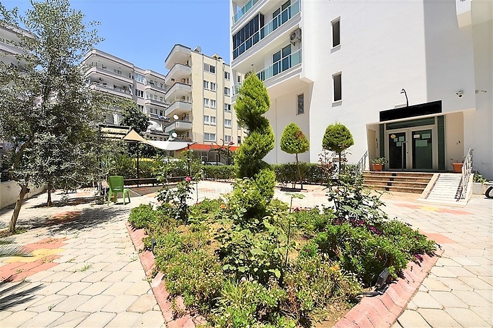 شقة غرفة وصالة - قريبة من البحر والاسواق -في مهموتلار /الانيا 