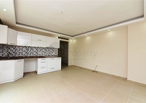 شقة غرفة وصالة - قريبة من البحر والاسواق -في مهموتلار /الانيا 