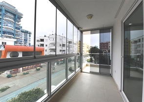 شقة غرفة وصالة - قريبة من البحر والاسواق -في مهموتلار /الانيا 