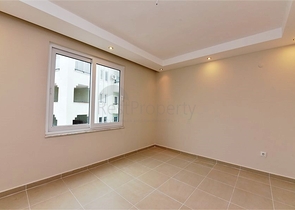 شقة غرفة وصالة - قريبة من البحر والاسواق -في مهموتلار /الانيا 