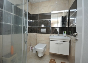 اطلالة مفتوحة - طابق مرتفع - شقة 2 غرفة وصالة - ضمن مجمع سكني بخدمات ممتازة - مهموتلار / الانيا 