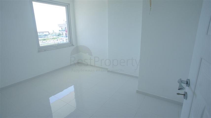 شقق ودوبلكس ضمن مجمع حديث - اطلالة بحر - في كاستل / الانيا 