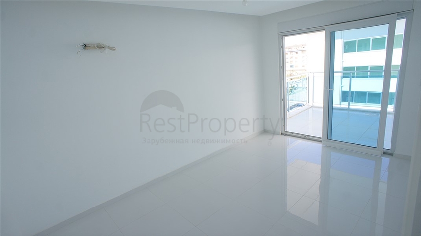 شقق ودوبلكس ضمن مجمع حديث - اطلالة بحر - في كاستل / الانيا 