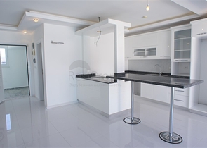 شقق ودوبلكس ضمن مجمع حديث - اطلالة بحر - في كاستل / الانيا 