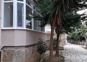 سعر منافس - شقة غرفتين وصالة - مفروشة - في مهموتلار / الانيا 