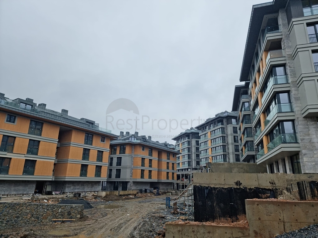 اطلالة على مضيق البوسفور - شقق عائلية ضمن مجمع حديث فاخر - في اسطنبول الاسيوية 